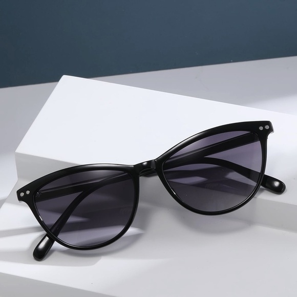 NEW Black Gradient Full Rimmed Cat Eye Style Sunglasses - Picture 4 of 4